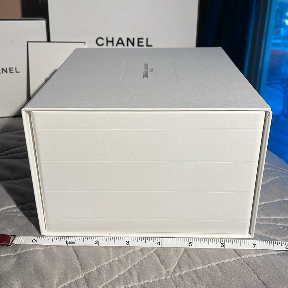 Dior Box - Picture 2 of 16